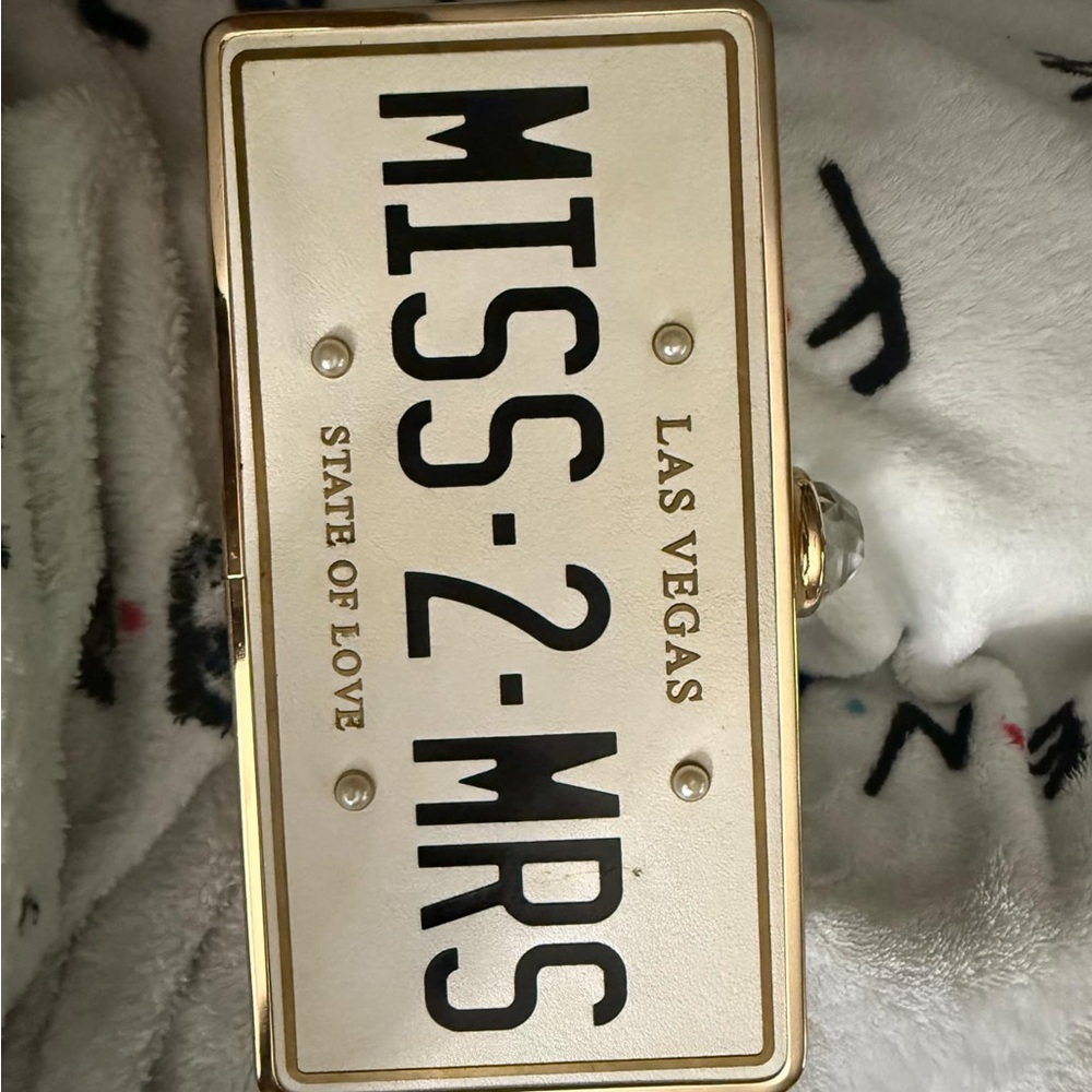 Las Vegas Miss-2-Mrs Clutch